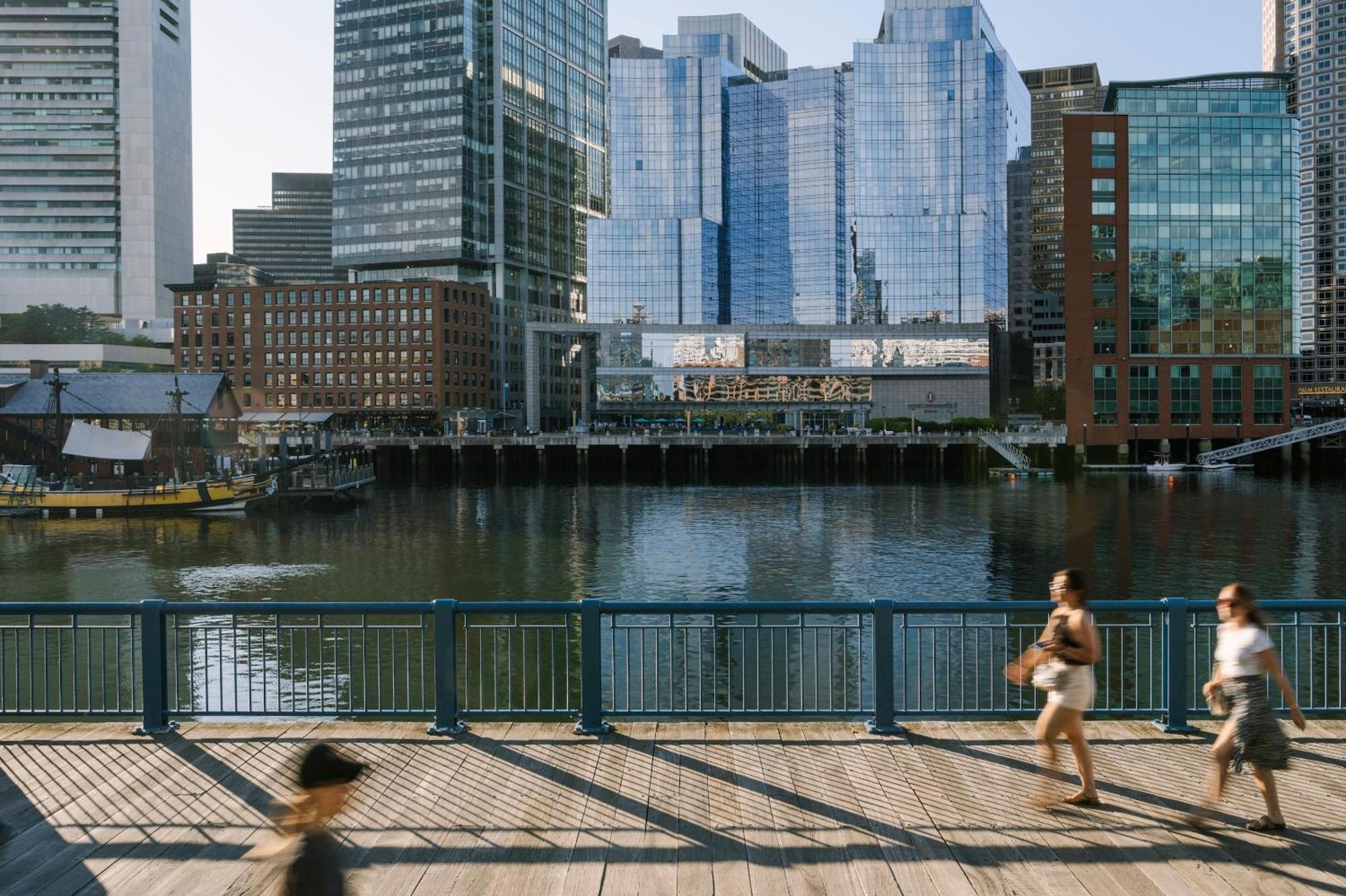 Sonder By Marriott Bonvoy Pierce Boston Apartments Fenway Bagian luar foto